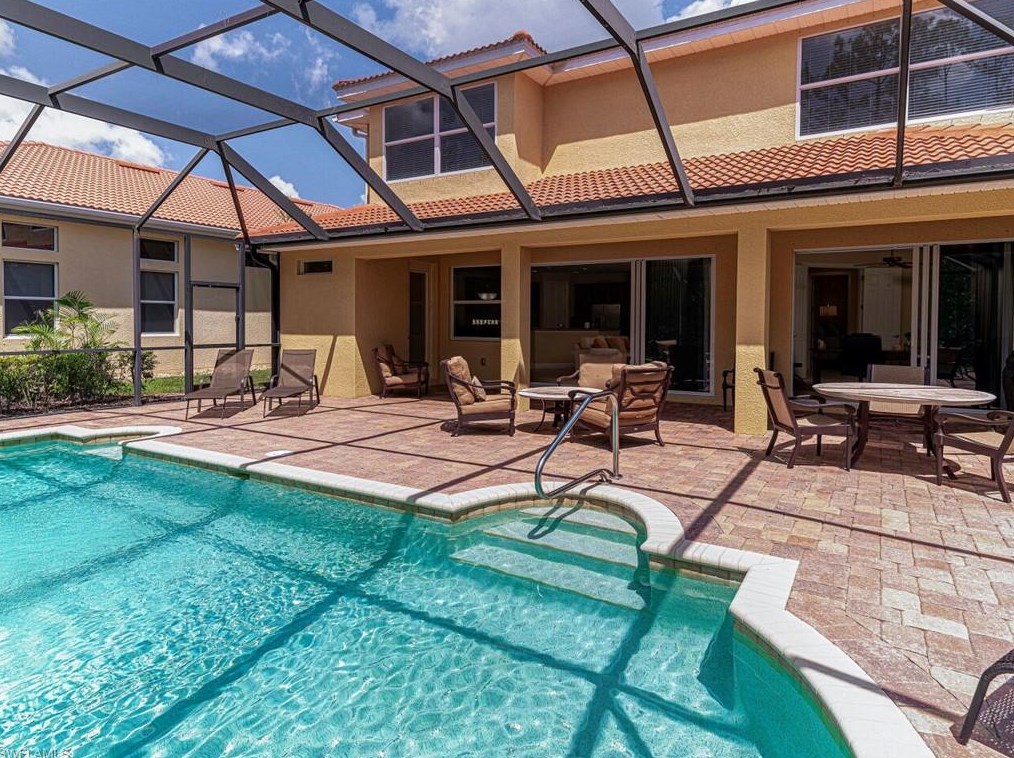 7703 Martino Cir, Naples, FL 34112-2872