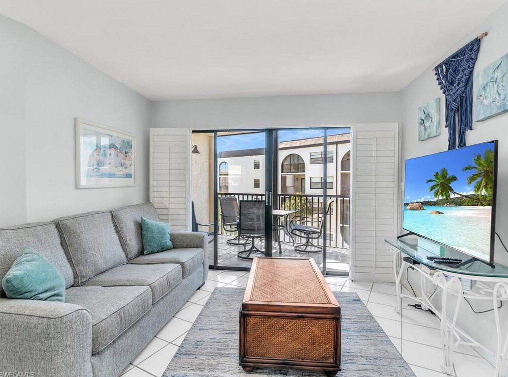 1027 Anglers Cv, Marco Island, FL 34145-2365