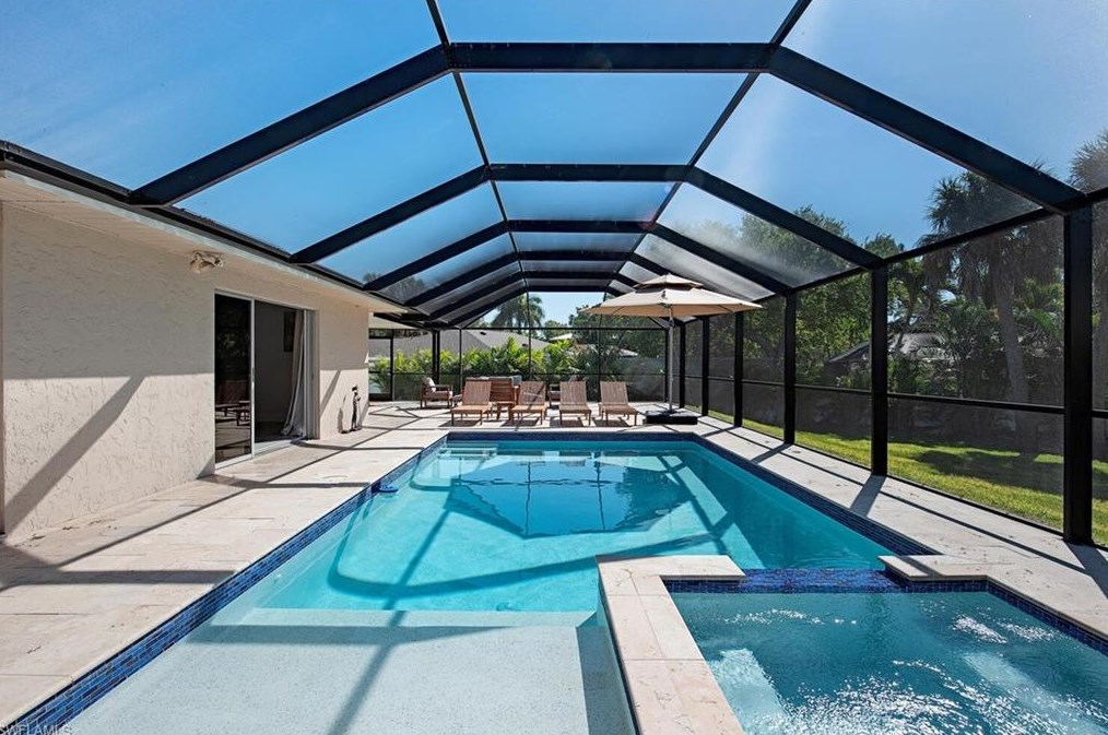 102 Sharwood Dr, Naples, FL 34110-5720