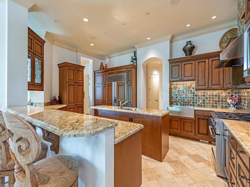 651 21 Ave, Naples FL 34116-6423 exterior