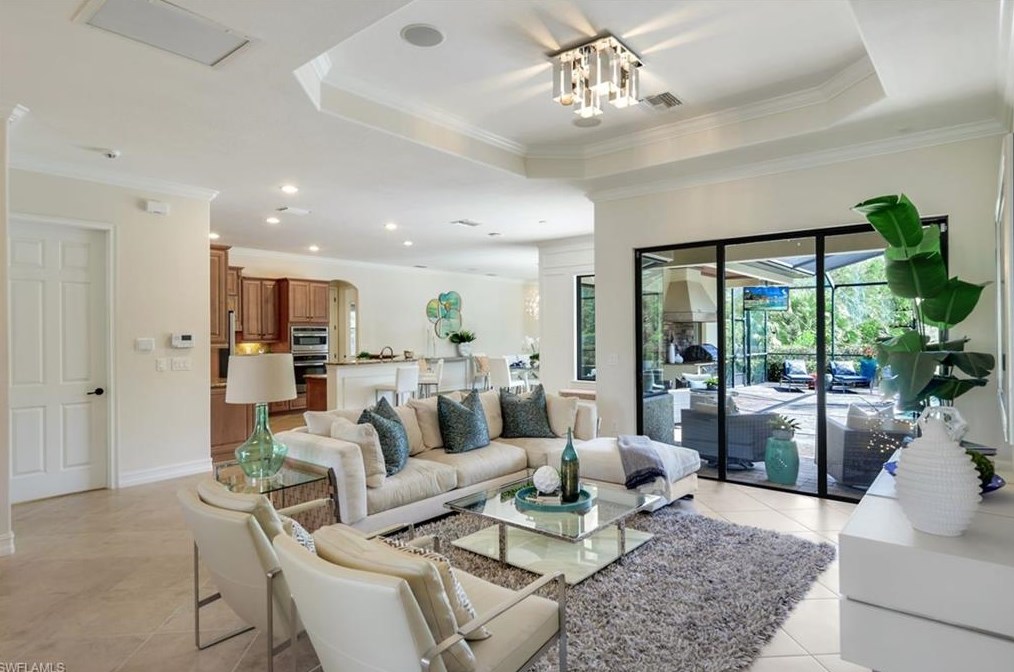 9578 Firenze Cir, Naples, FL 34113-8137
