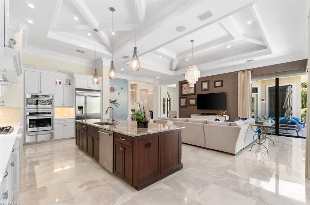 4265 Deephaven Ln, Naples FL 34119-8616 exterior