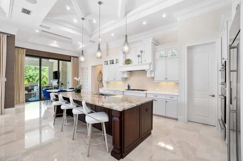 4265 Deephaven Ln, Naples FL 34119-8616 exterior