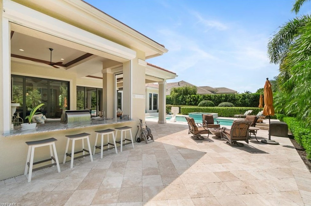 4265 Deephaven Ln, Naples FL 34119-8616 exterior