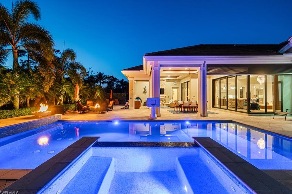 4265 Deephaven Ln, Naples FL 34119-8616 exterior