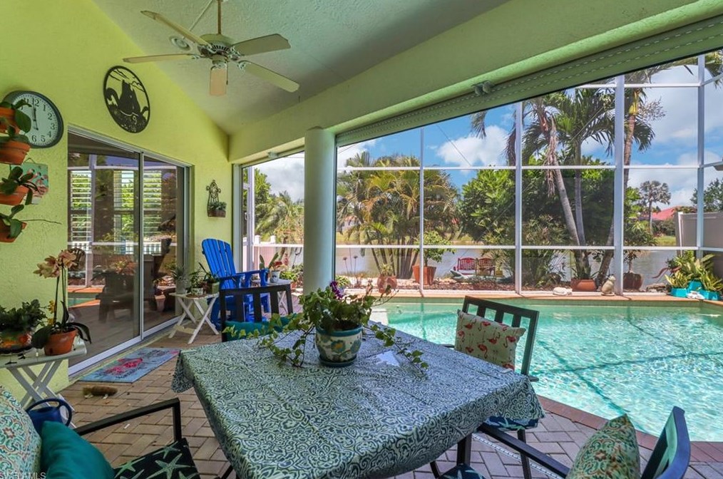 1097 Jardin Dr, Naples FL 34104-6616 exterior