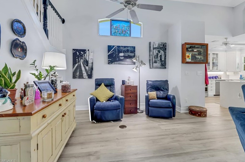 1097 Jardin Dr, Naples FL 34104-6616 exterior