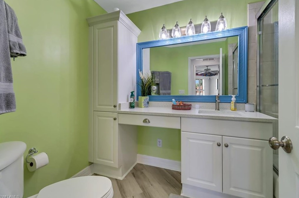 1097 Jardin Dr, Naples FL 34104-6616 exterior