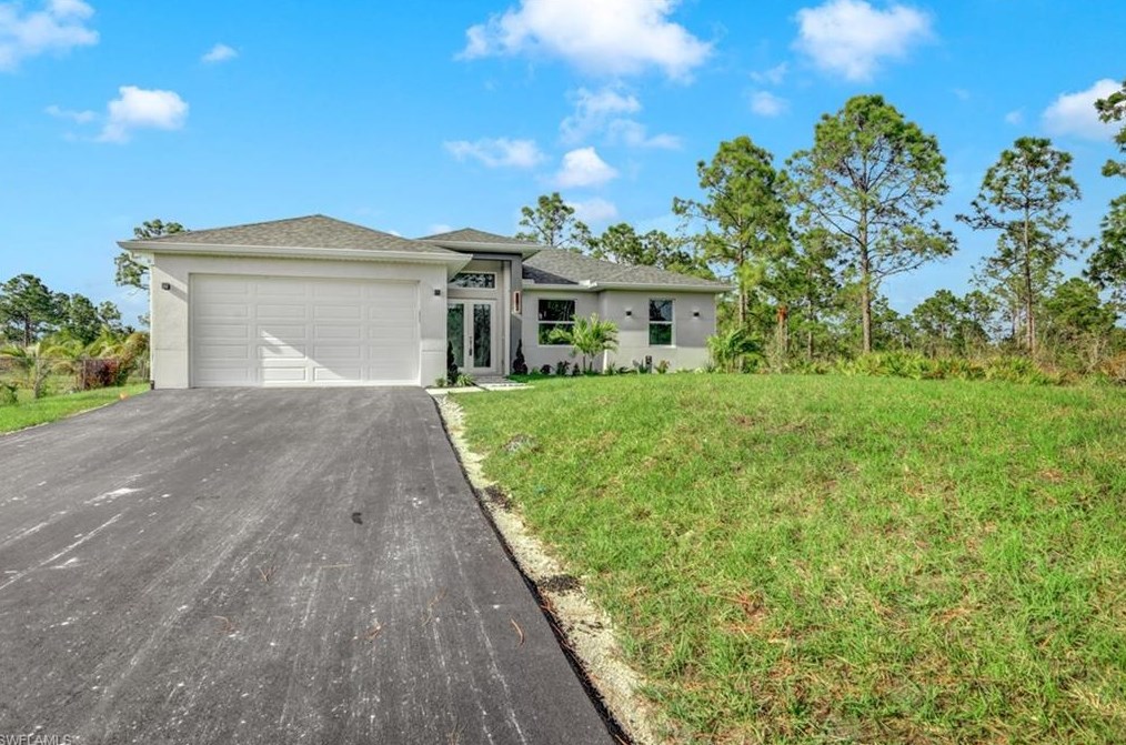 2621 20th Ave, Naples FL  34117-4550 exterior