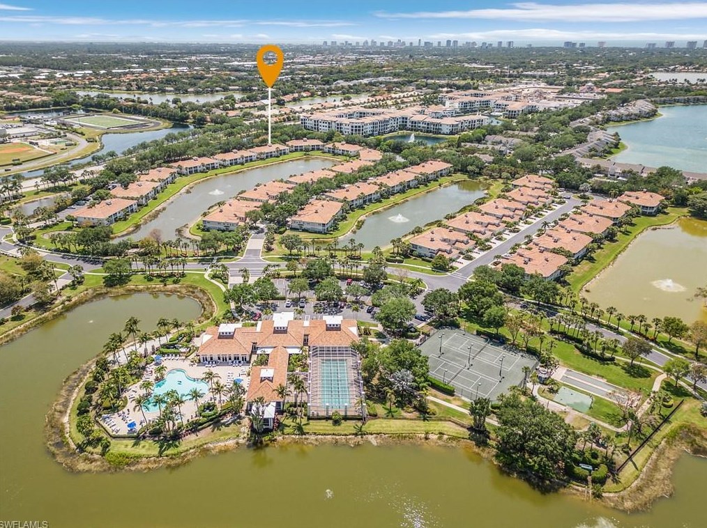 3035 Horizon Ln, Naples FL  34109-8928 exterior