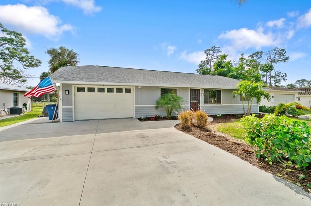 27088 Jarvis Rd, Bonita Springs, FL 34135
