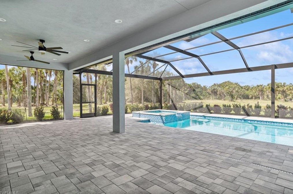 835 11th St, Naples FL  34117-2286 exterior