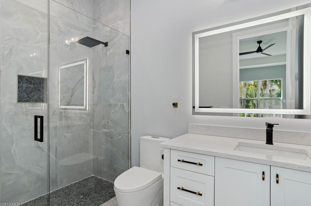 835 11th St, Naples FL  34117-2286 exterior