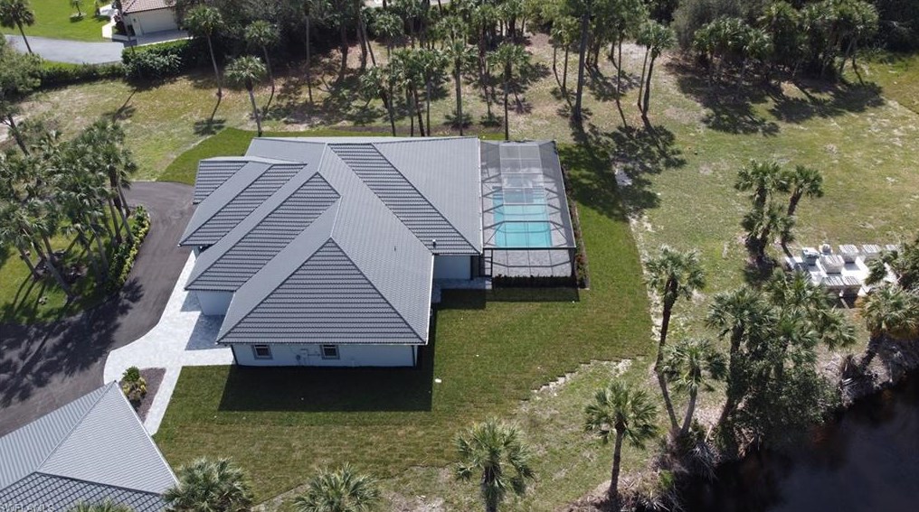835 11th St, Naples FL  34117-2286 exterior