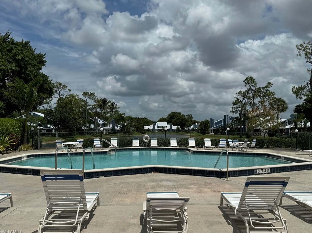 3300 Timberwood Cir, Naples FL  34105-5624 exterior