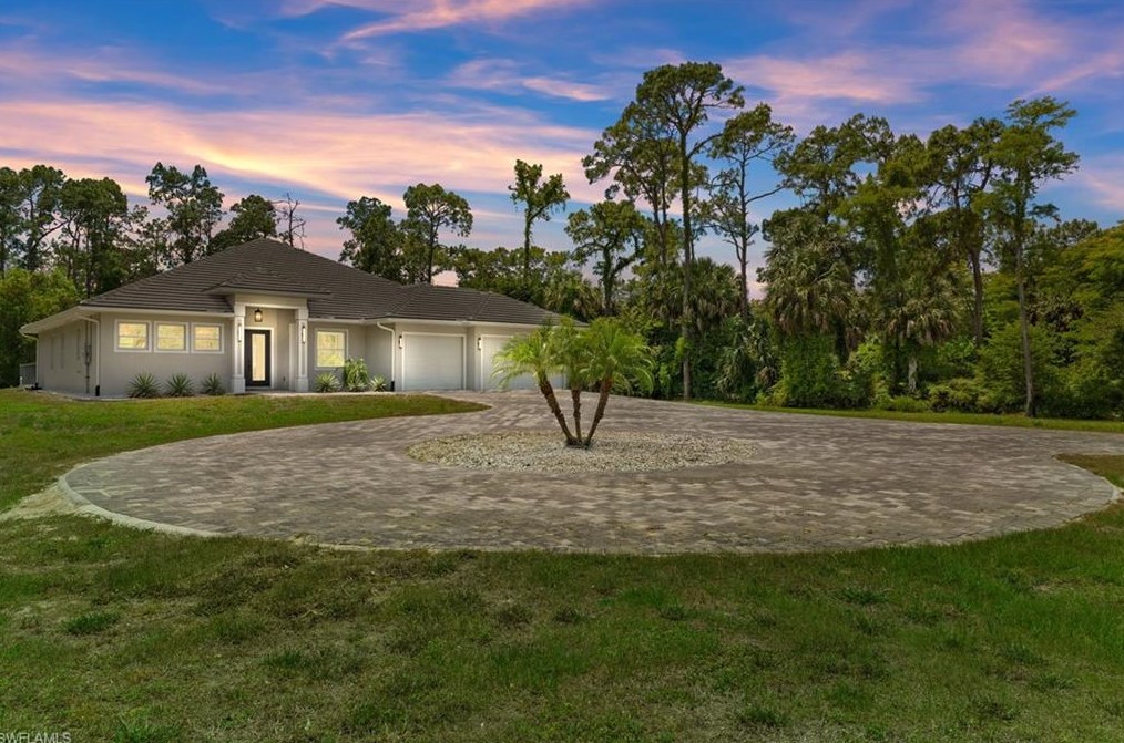 4400 5th Ave, Naples, FL 34119-1512