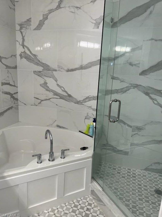 2170 Arielle Dr, Naples FL 34109-0329 exterior