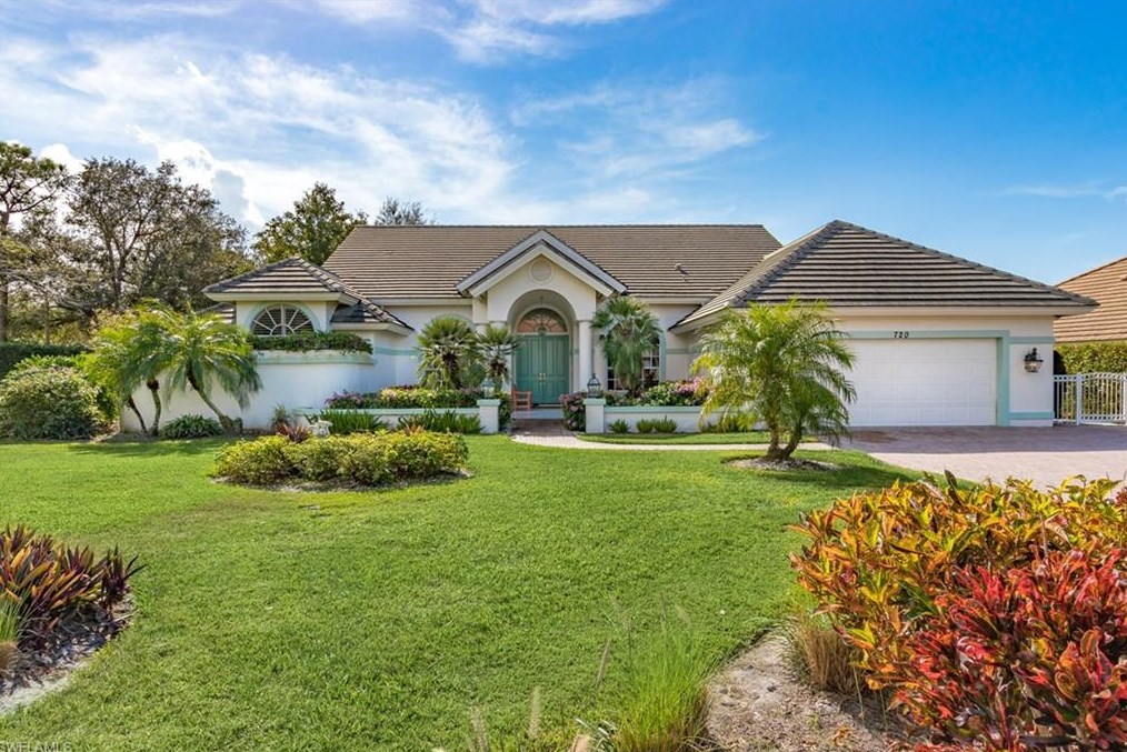 720 Turkey Oak Ln, Naples, FL 34108-8550