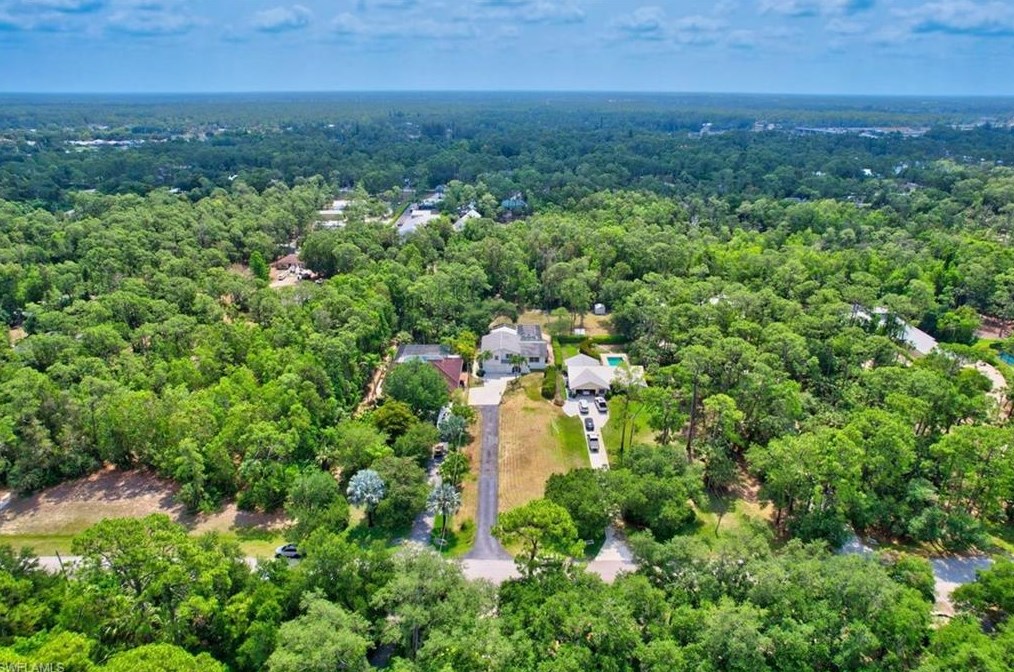 2720 68 St, Naples FL 34105-7225 exterior