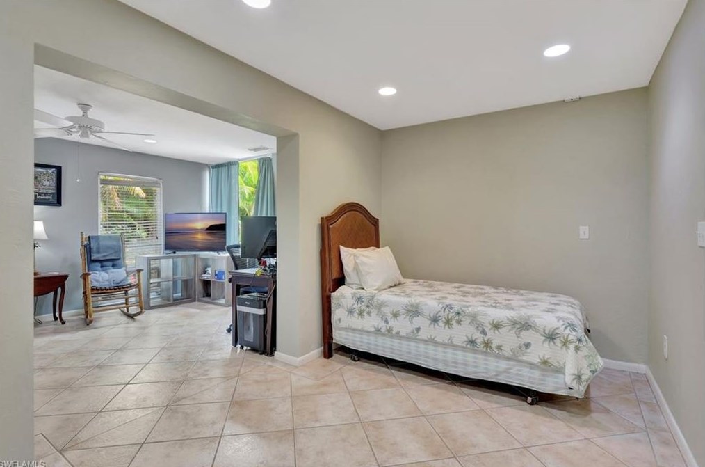 2720 68 St, Naples FL 34105-7225 exterior