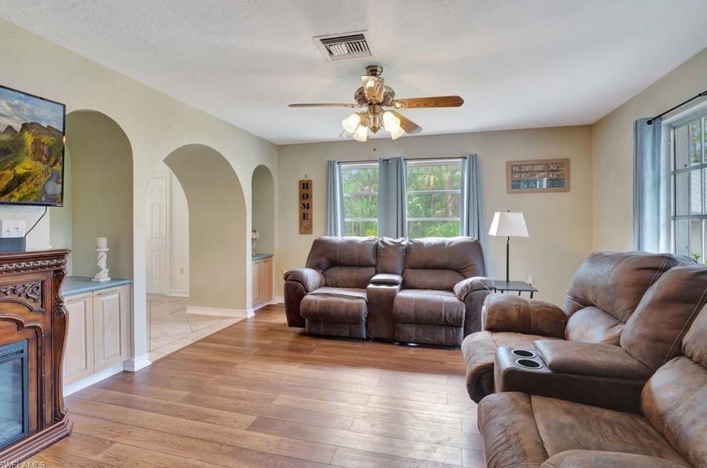 2720 68 St, Naples FL 34105-7225 exterior