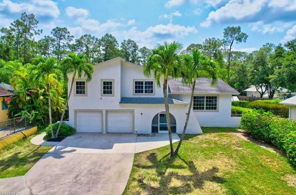 2720 68 St, Naples FL 34105-7225 exterior