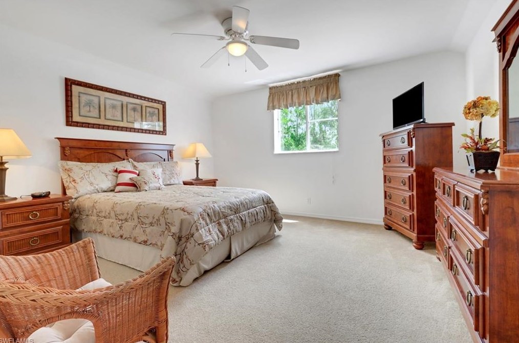 5658 Lago Villaggio Way, Naples FL 34104-5742 exterior