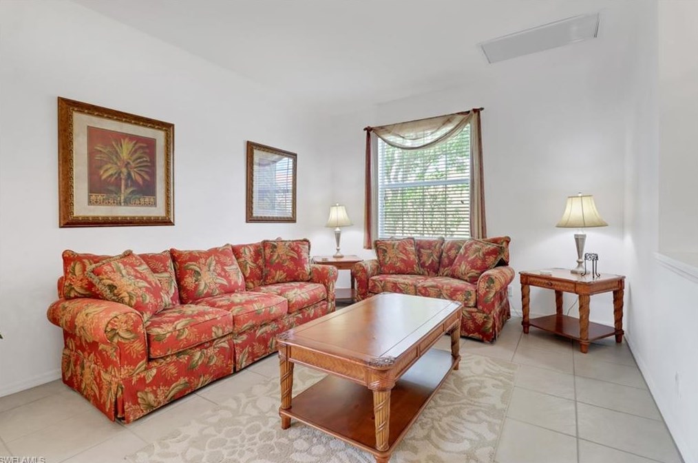 5658 Lago Villaggio Way, Naples FL 34104-5742 exterior