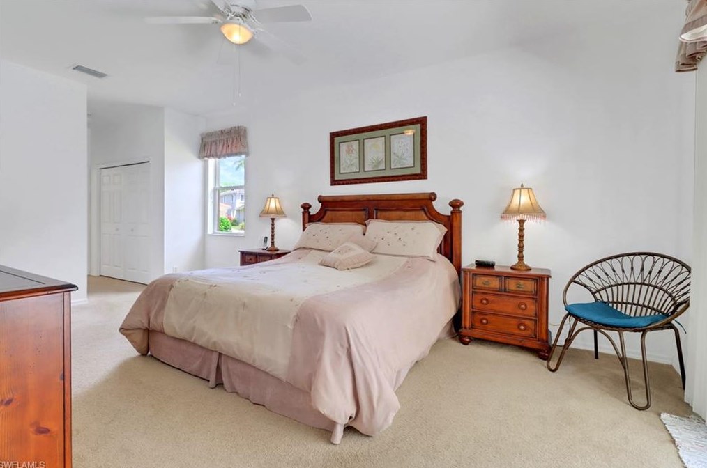 5658 Lago Villaggio Way, Naples FL 34104-5742 exterior