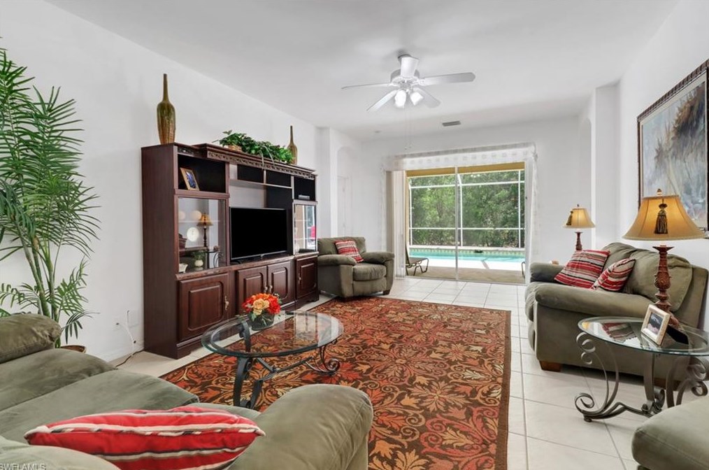 5658 Lago Villaggio Way, Naples FL 34104-5742 exterior