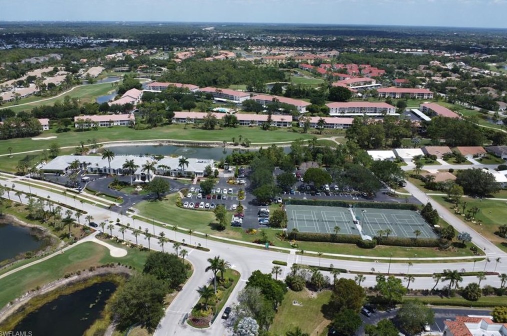 5658 Lago Villaggio Way, Naples FL 34104-5742 exterior