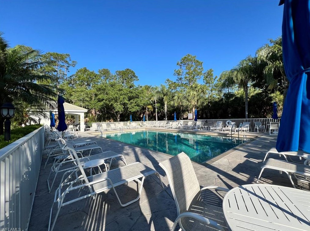 3980 Loblolly Bay Dr, Naples FL 34114-2531 exterior