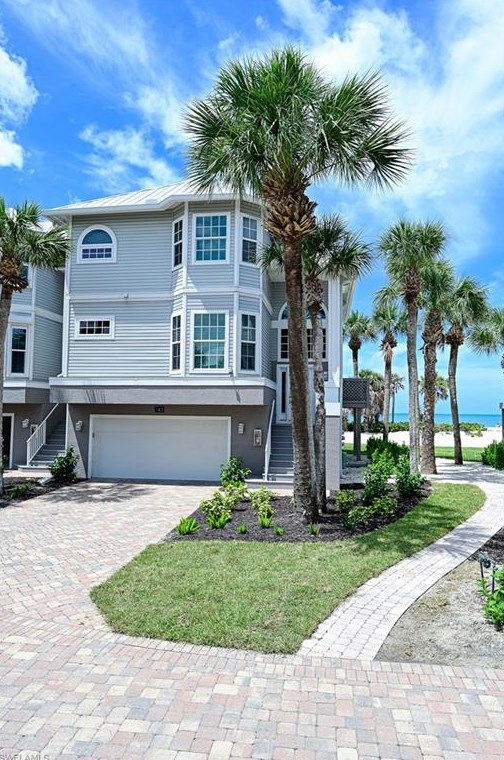 143 Barefoot Cir, Bonita Springs, FL 34134-8546