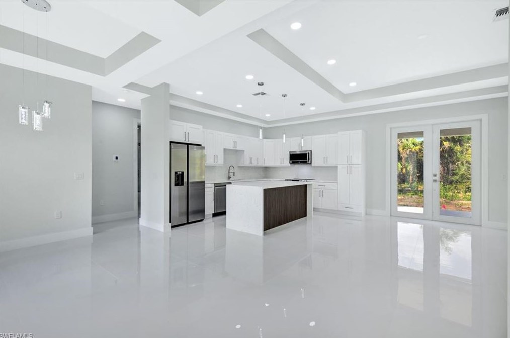 5067 Everglades Blvd N, Naples, FL 34120