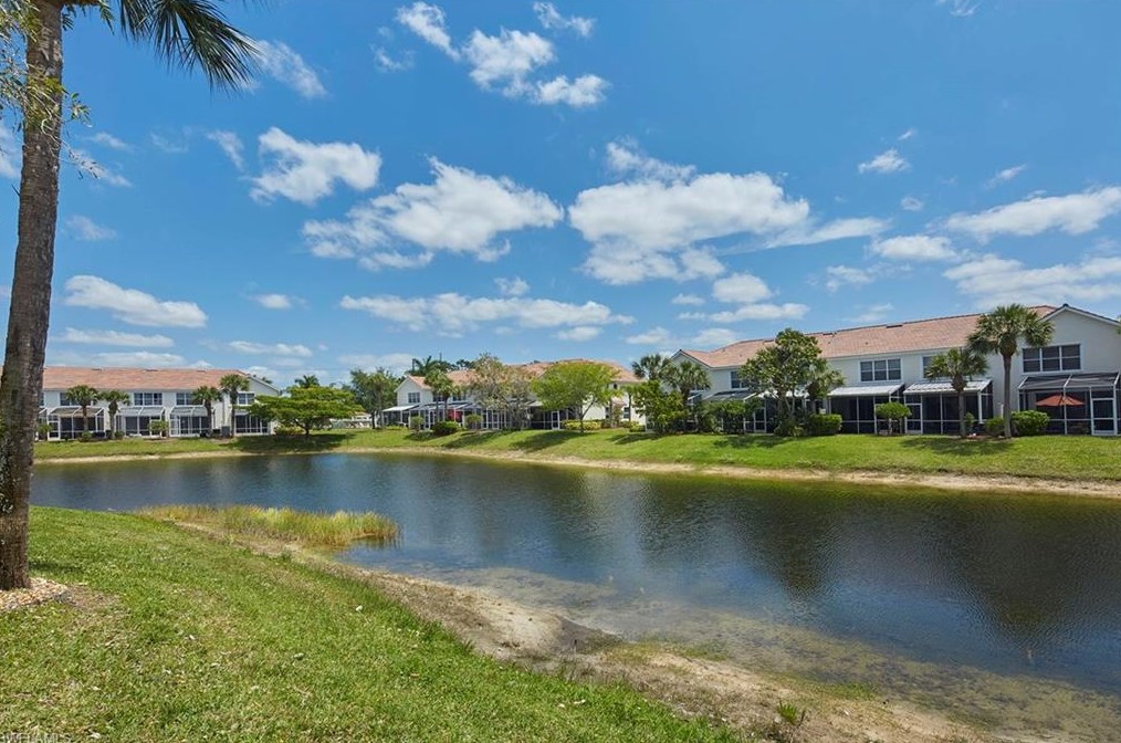1390 Tiffany Ln, Naples, FL 34105-4868