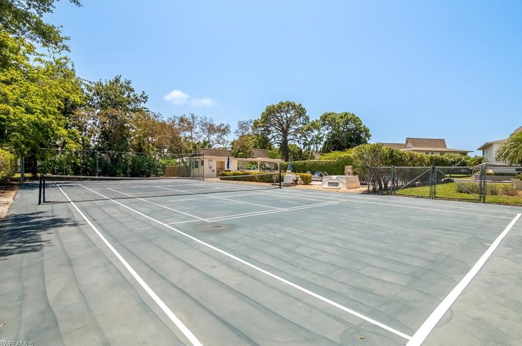 105 Georgetown Blvd, Naples FL 34112-0209 exterior