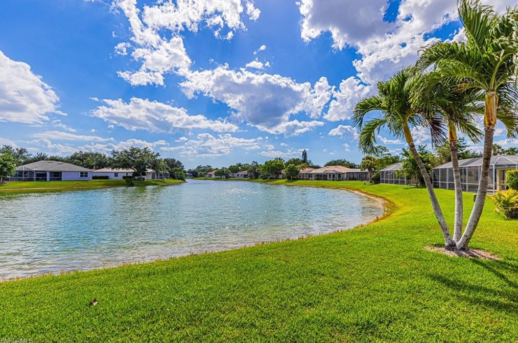 3732 Ashley Ct, Naples, FL 34116-7327