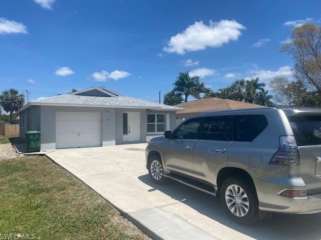 761 97th Ave N, Naples, FL 34108