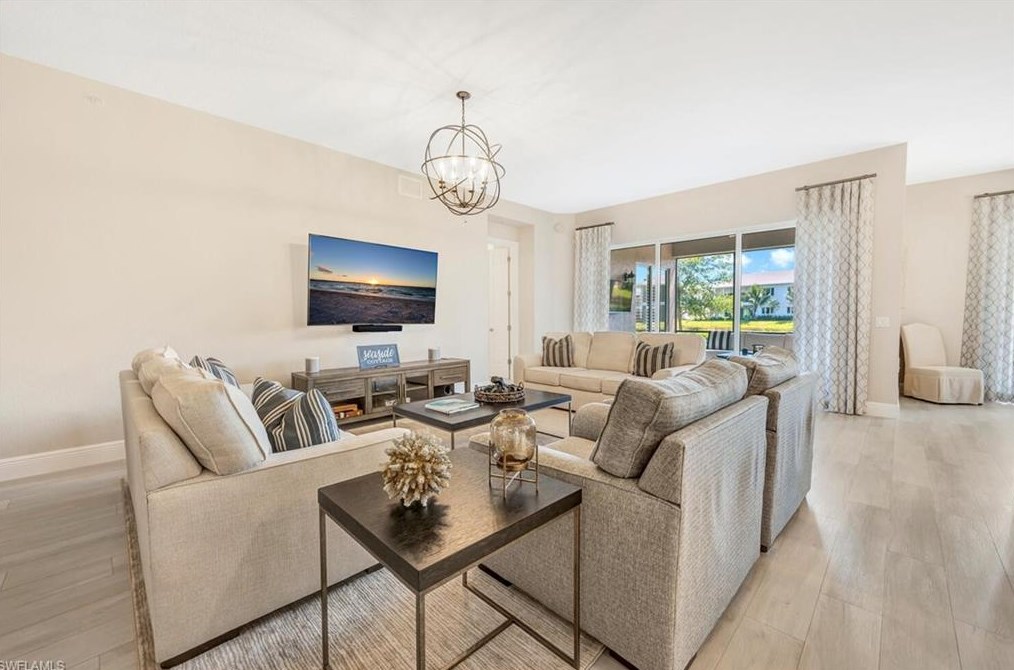 3202 Serenity Ct, Naples, FL 34114-9576