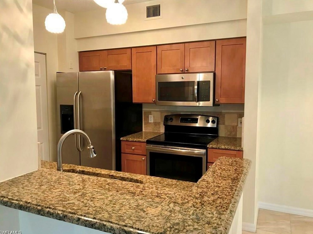 1210 Reserve Way #101, Naples, FL 34105