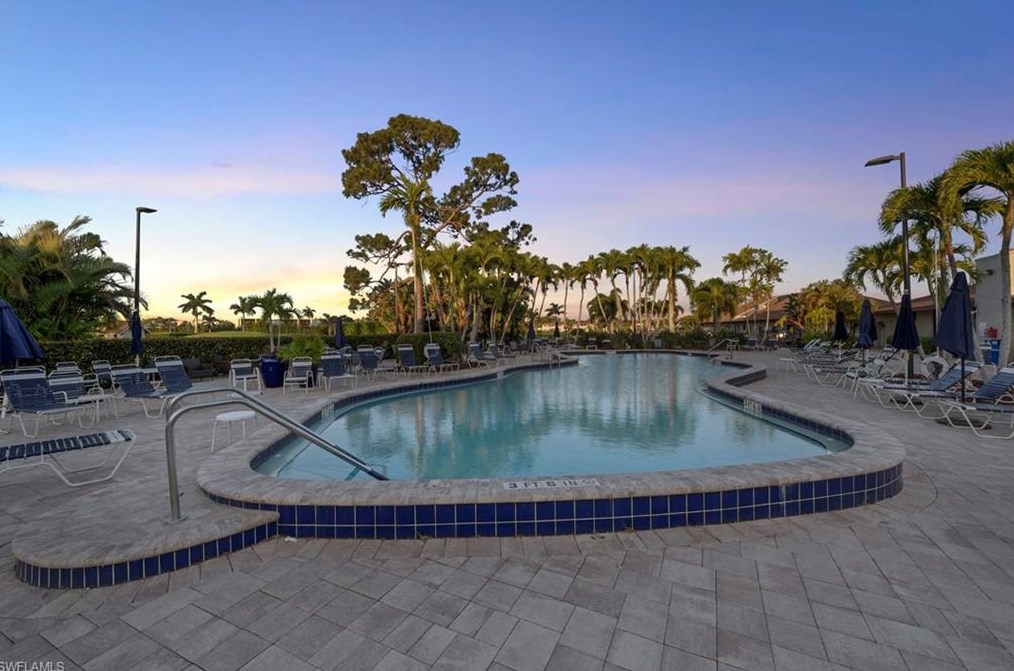 272 Palm Dr, Naples FL  34112-4938 exterior