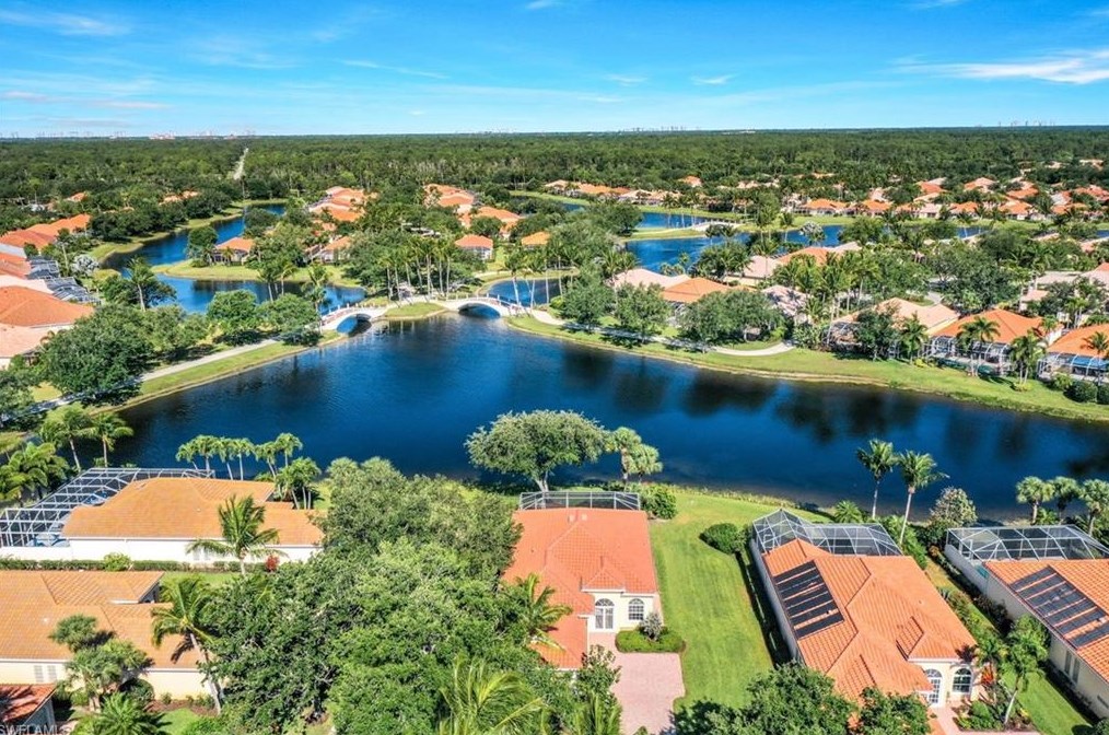 4721 Navassa Ln, Naples FL 34119-9555 exterior