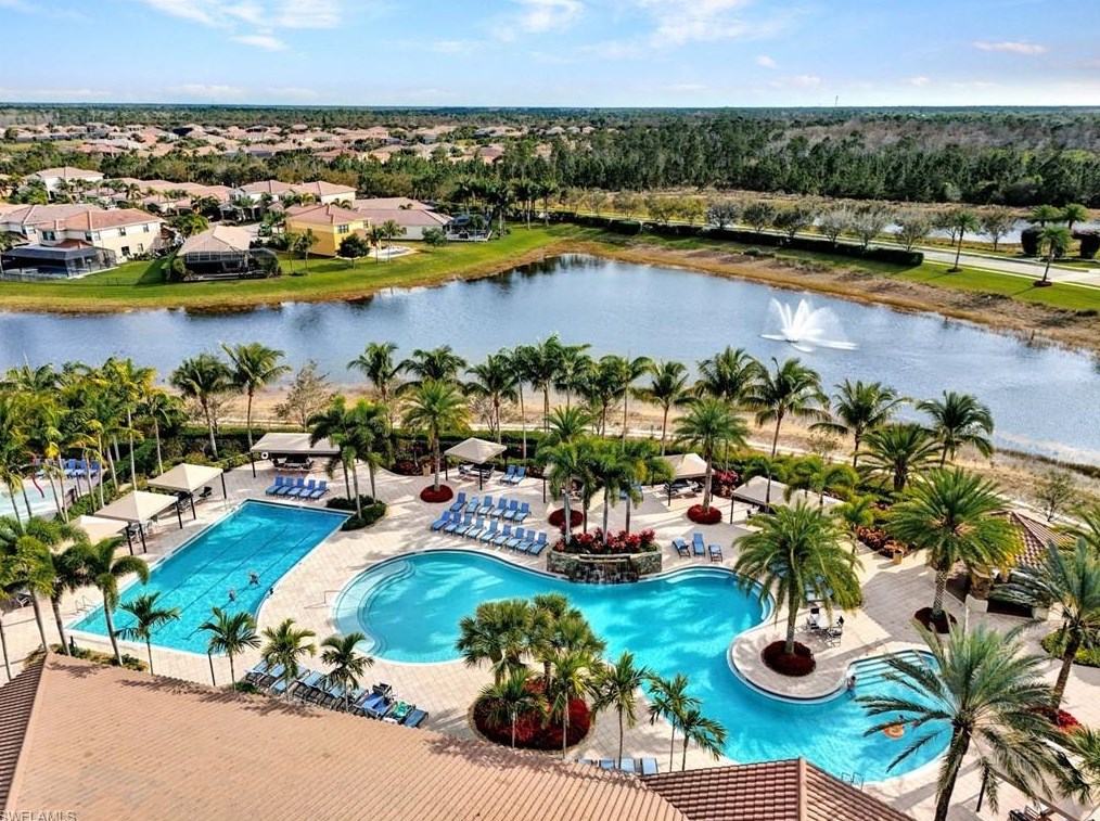 3487 Pacific Dr, Naples FL 34119-8664 exterior