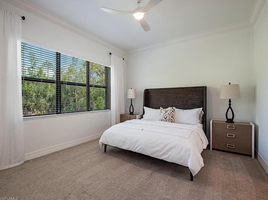 3487 Pacific Dr, Naples FL 34119-8664 exterior