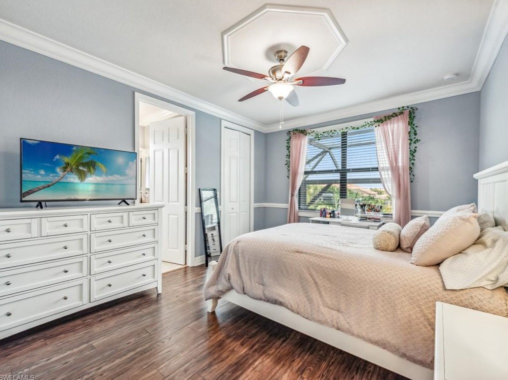 3494 Pacific Dr, Naples FL 34119-8670 exterior