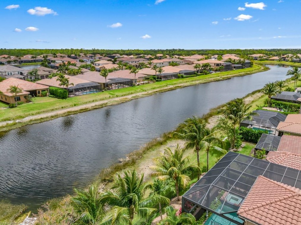 3494 Pacific Dr, Naples FL 34119-8670 exterior