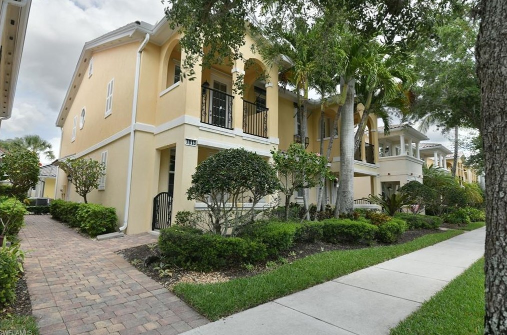 7813 Veronawalk Blvd, Naples, FL 34114