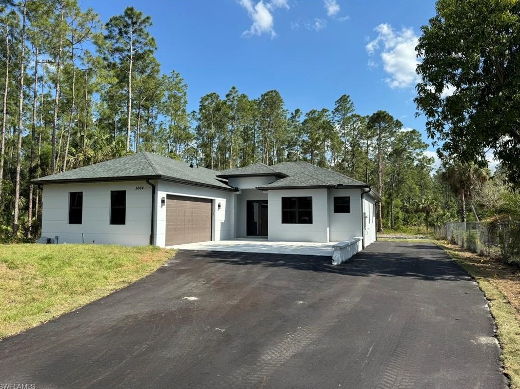 3664 10th Ave, Naples, FL 34117-4937