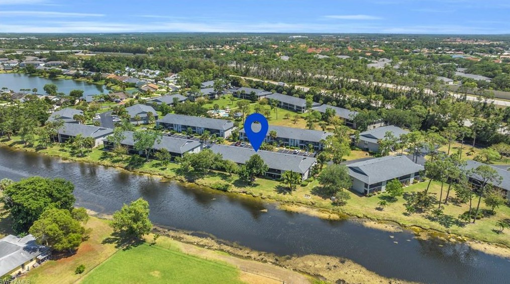 1215 Commonwealth Cir, Naples FL  34116-3622 exterior