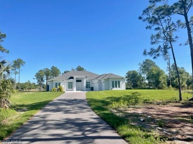 3487 68th Ave, Naples, FL 34120-6452